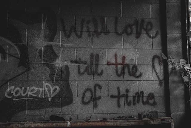 Dlaczego ludzie czytają opisy dopiero po obejrzeniu zdjęć